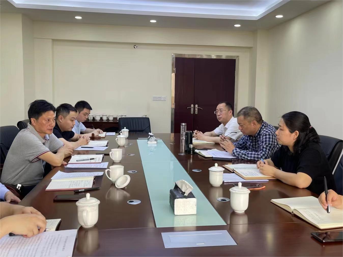 集團(tuán)黨委書記、董事長(zhǎng)許大政一行赴巴中農(nóng)商行開(kāi)展業(yè)務(wù)合作洽談會(huì)